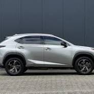 Tweedehands Lexus NX 300h: Luxe en Duurzaamheid Gecombineerd